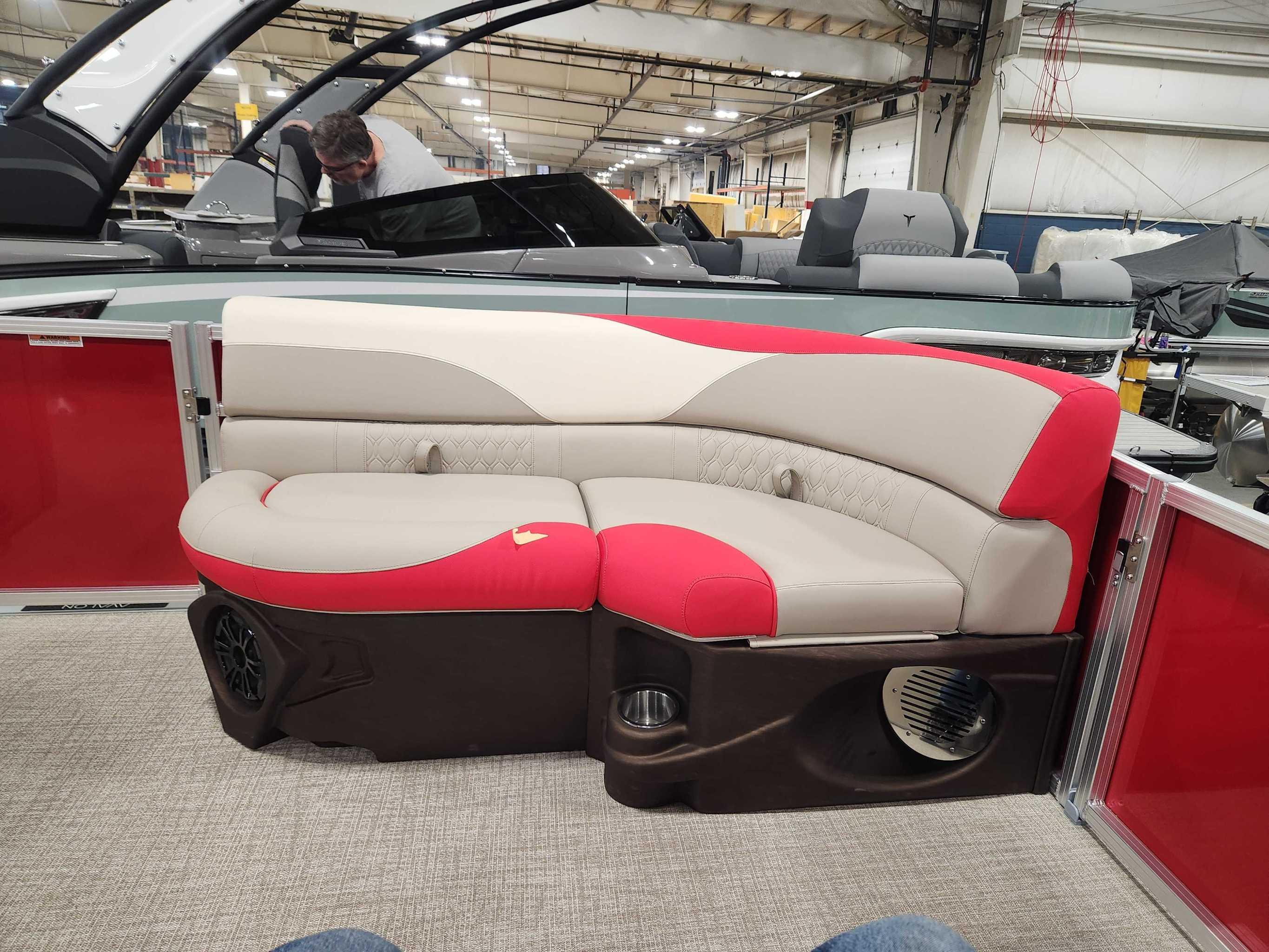 2026 Avalon 1985 25 LSZ CRB