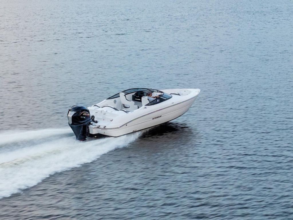2027 Stingray 23 OSX Base