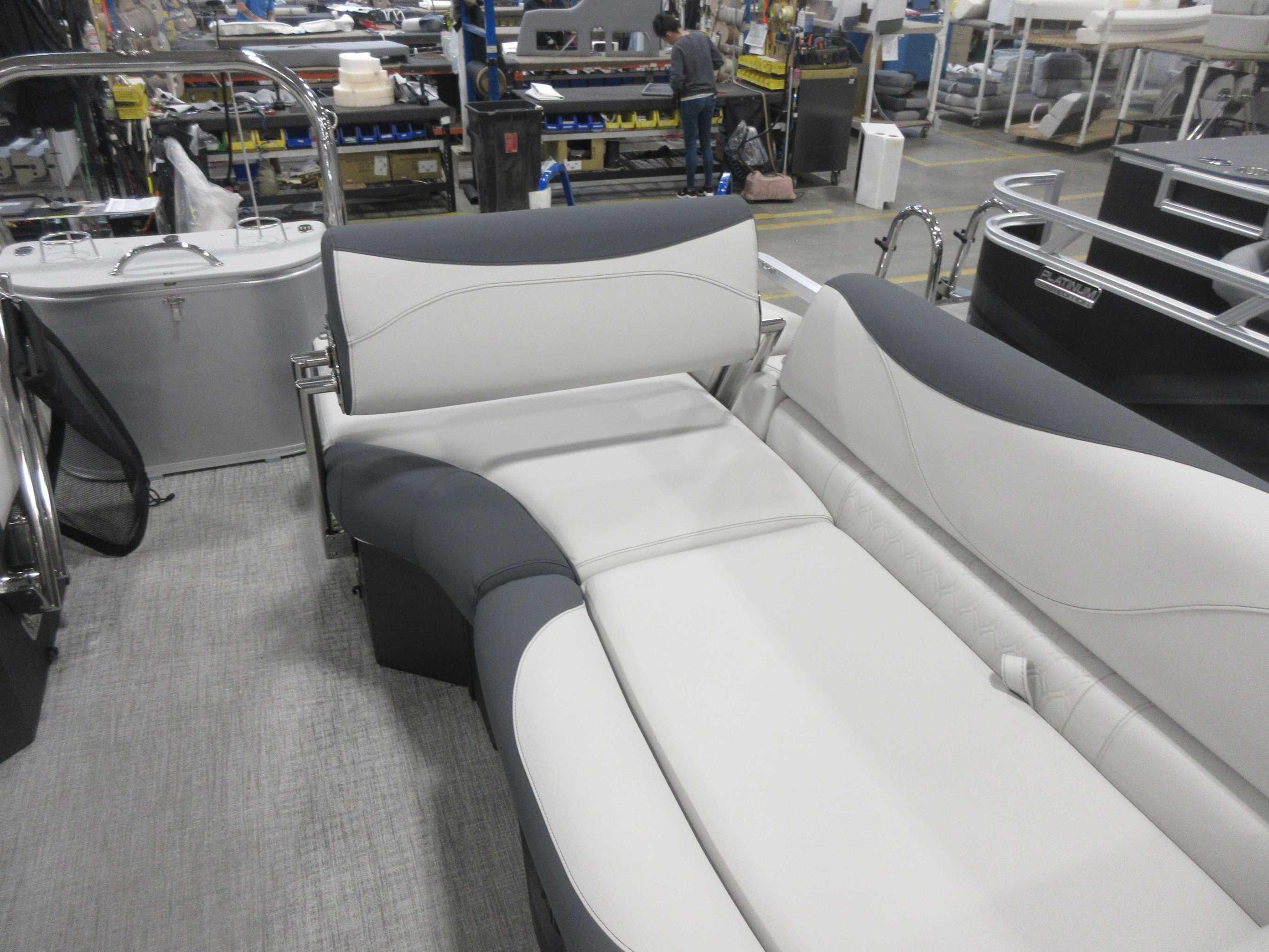 2026 Avalon 2385 25 LSZ QLS