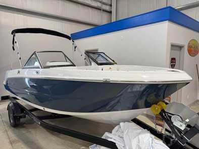 2026 Stingray 172DC