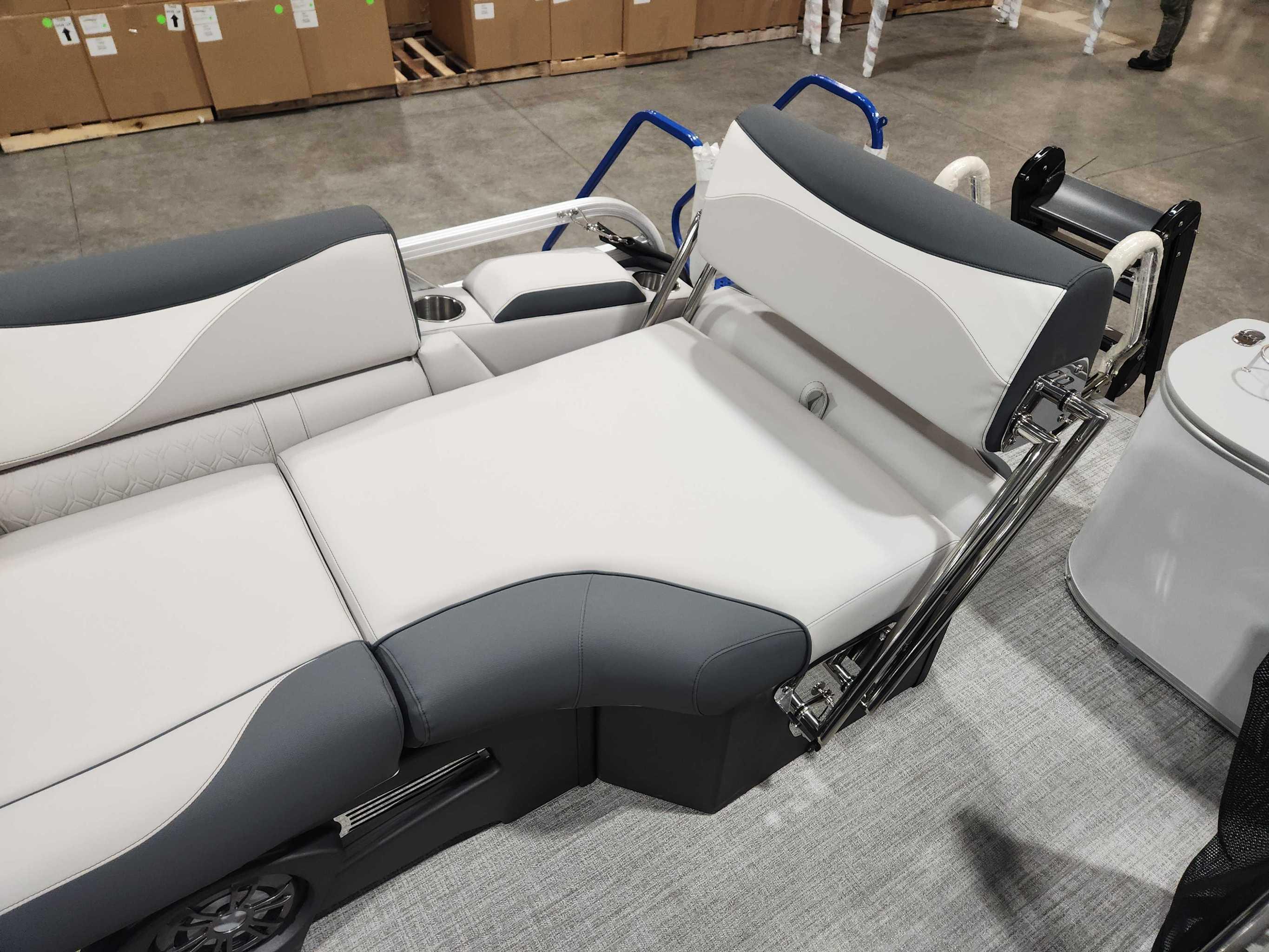 2026 Avalon 2385 25 LSZ QLS
