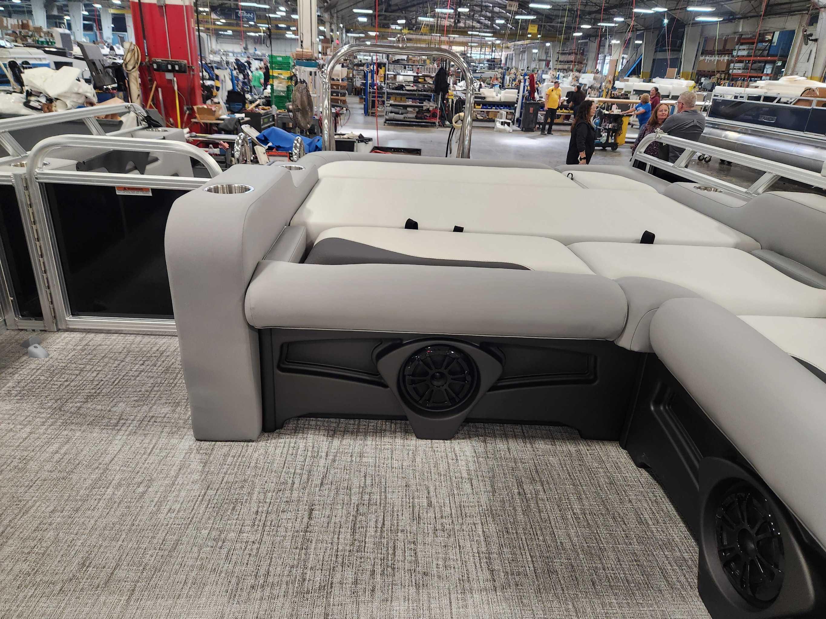2026 Avalon 2385 25 Venture 85 VRB