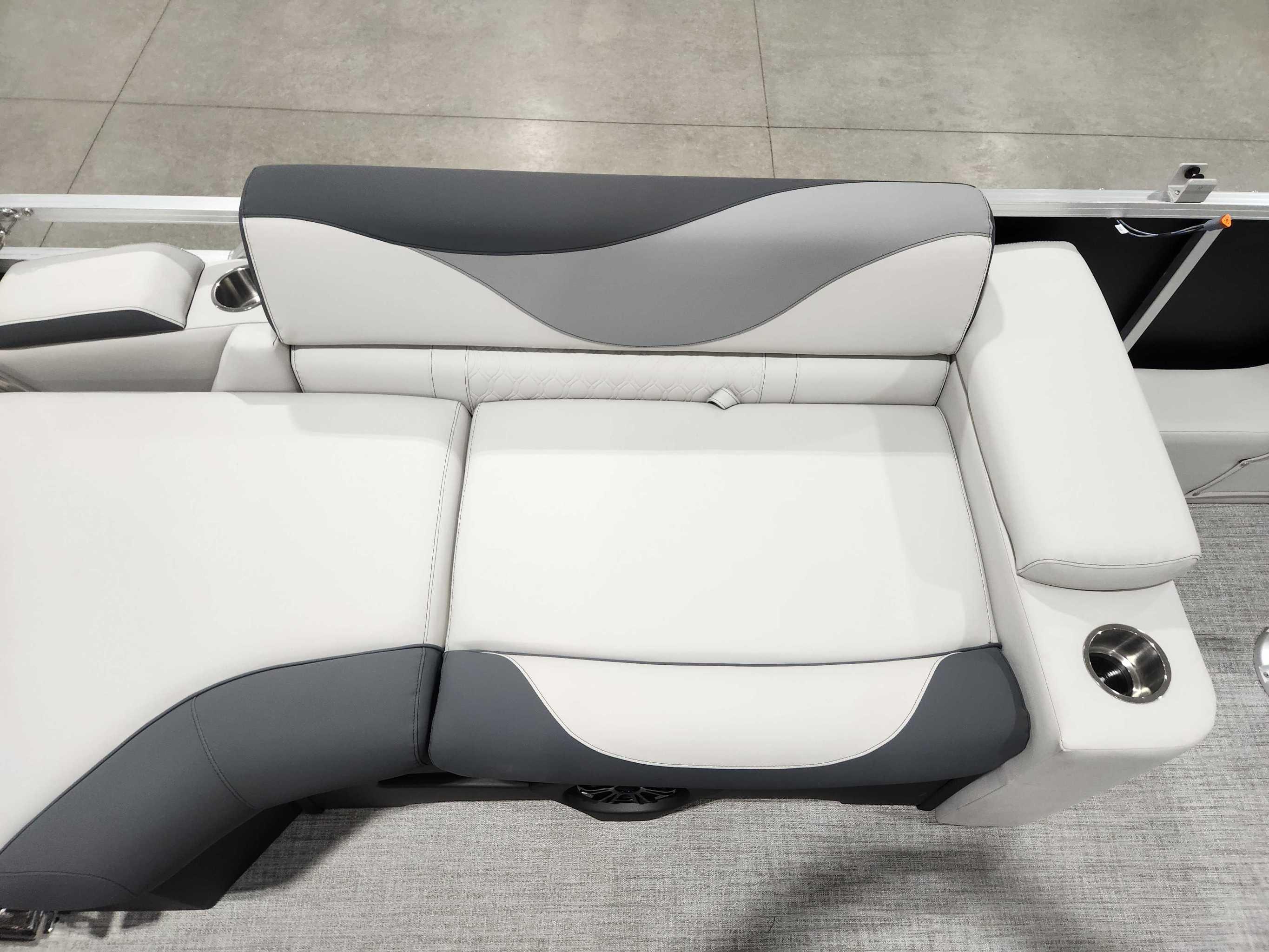 2026 Avalon 2385 25 LSZ QLS