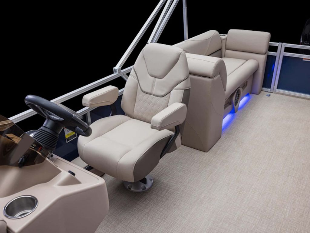 2026 Avalon VLS Quad Lounge 23 FT