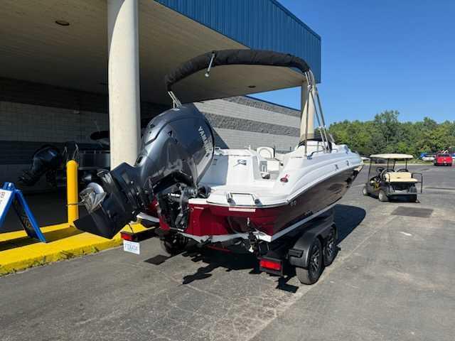 Used 2025 Stingray 212SC