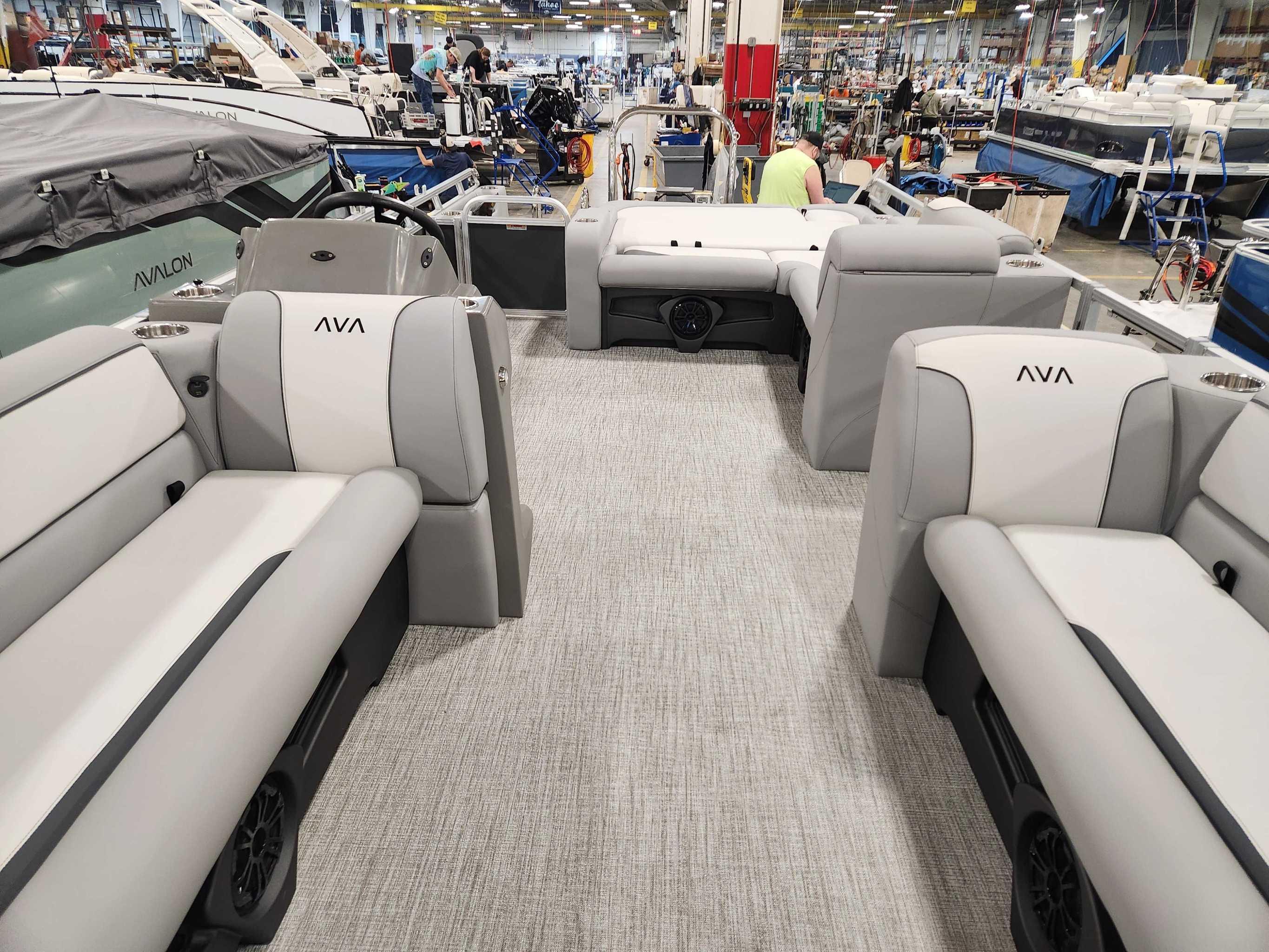 2026 Avalon 2385 25 Venture 85 VRB