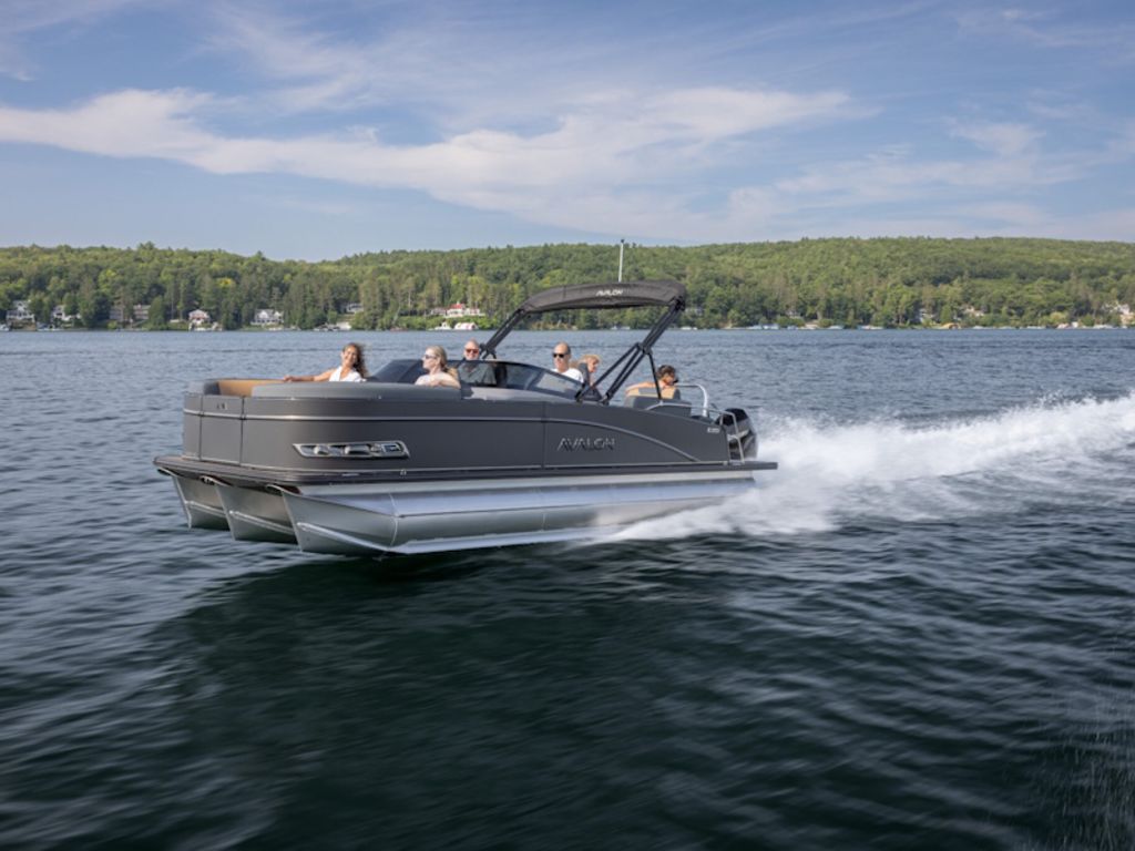 2026 Avalon Catalina Quad Lounger Shift Windshield 25 FT