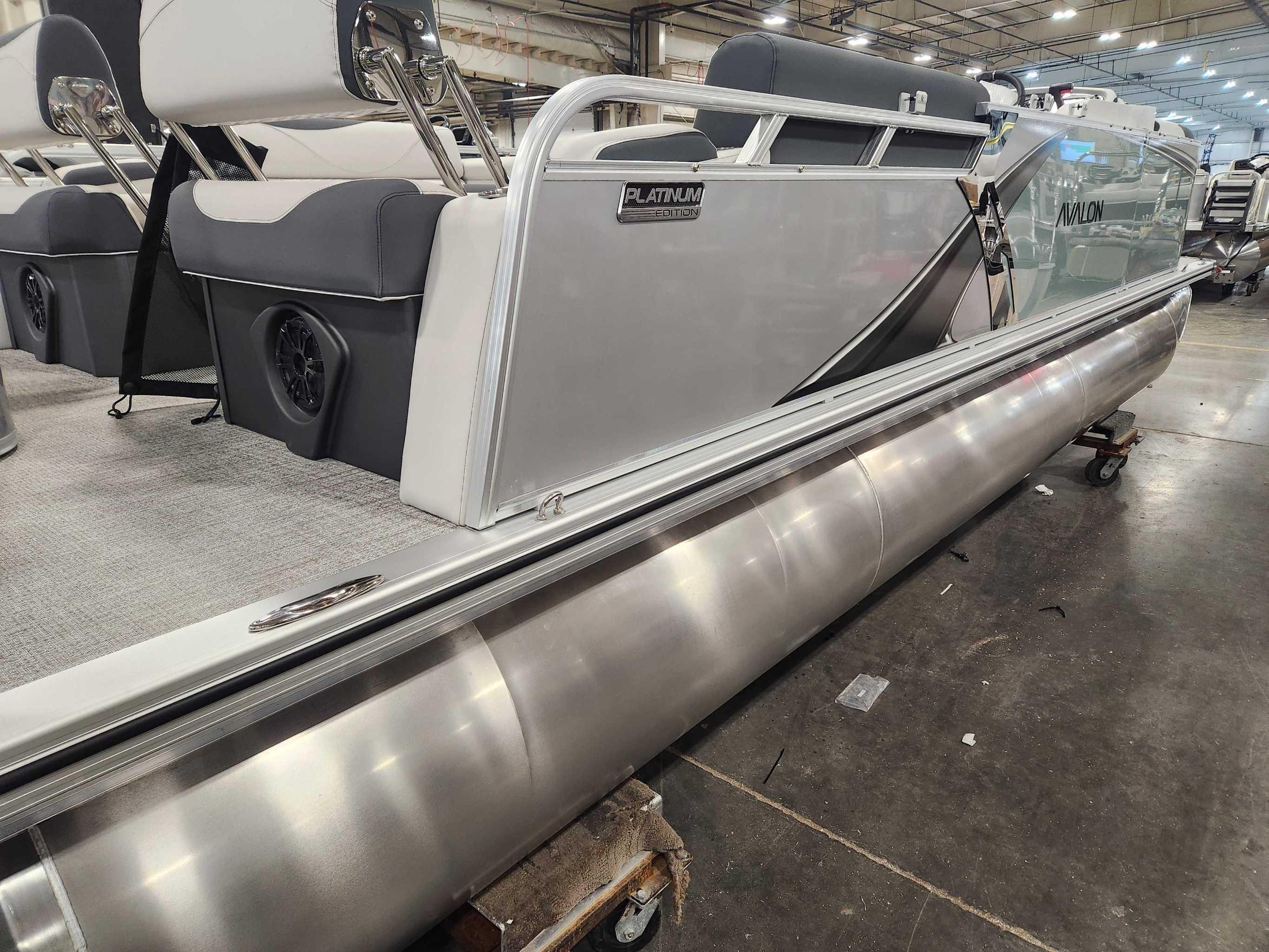 2026 Avalon 2385 25 LSZ QLS