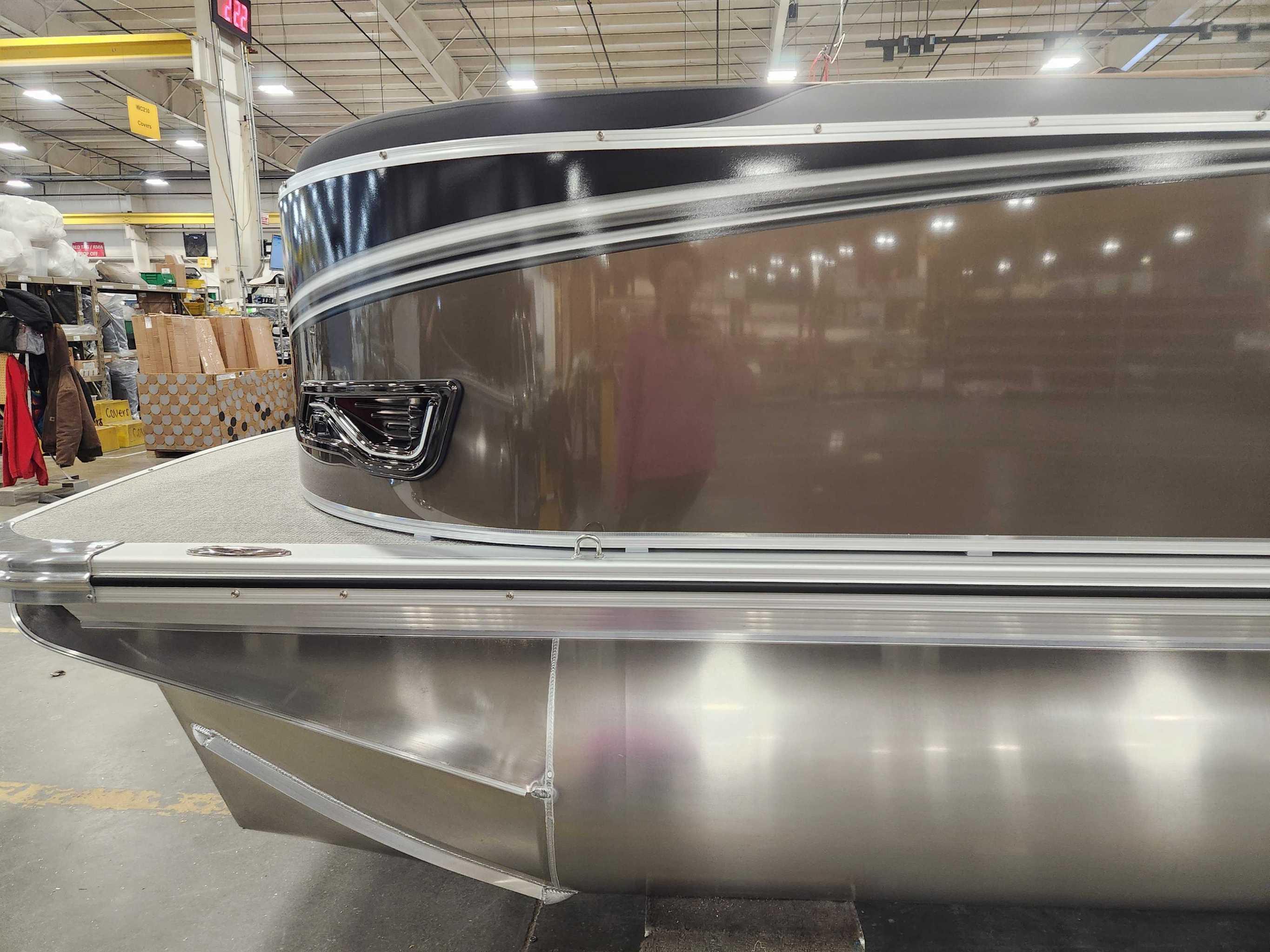 2026 Avalon 2385 25 LSZ QLS