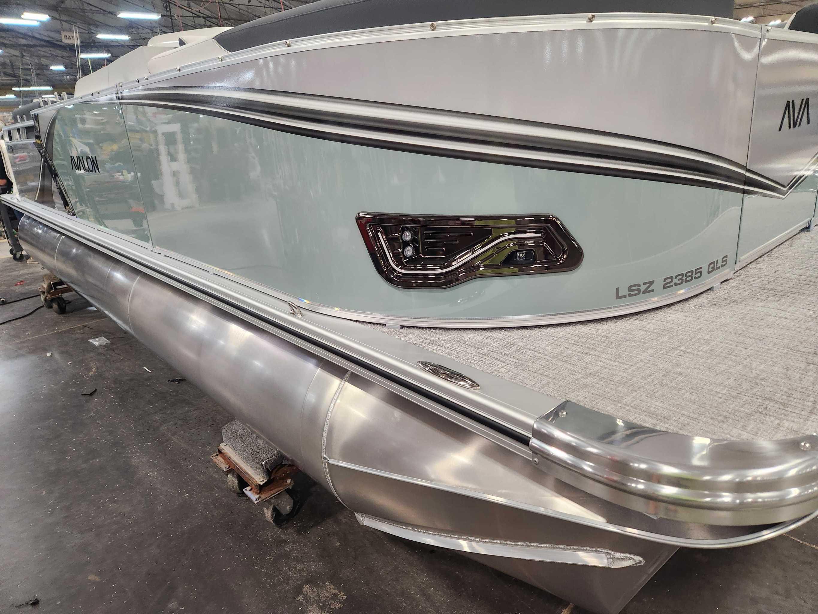 2026 Avalon 2385 25 LSZ QLS