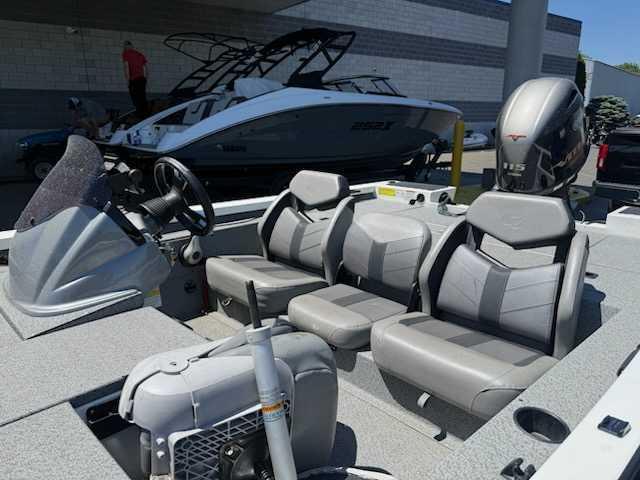 Used 2020 G3 Sportsman 1810 Vinyl