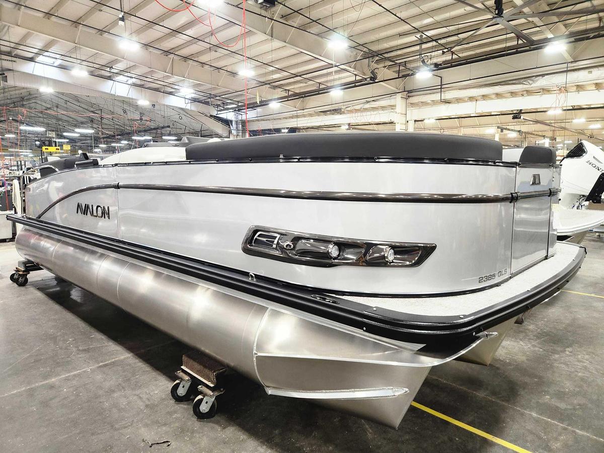 2026 Avalon 2385 25 Catalina QLS