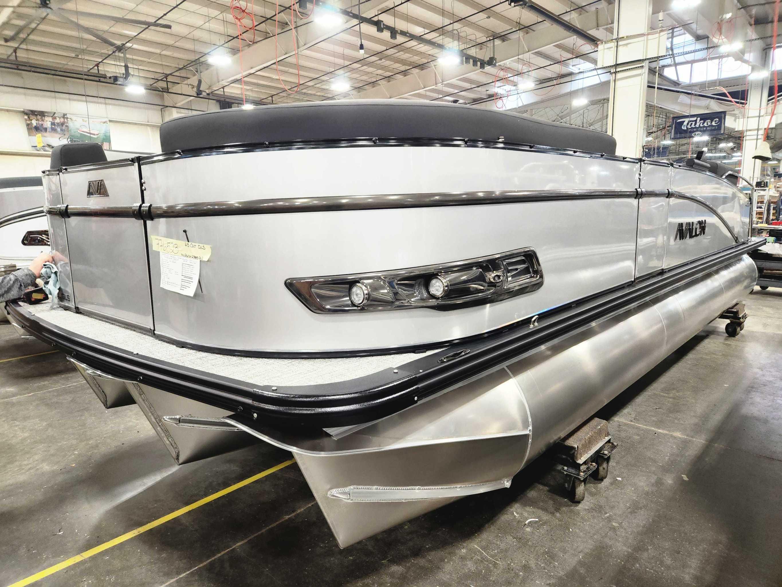 2026 Avalon 2385 25 Catalina QLS