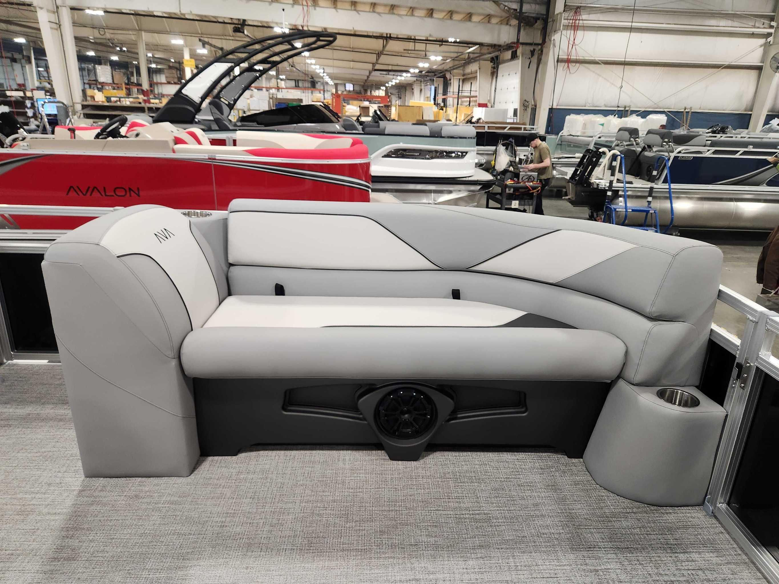2026 Avalon 2385 25 Venture 85 VRB