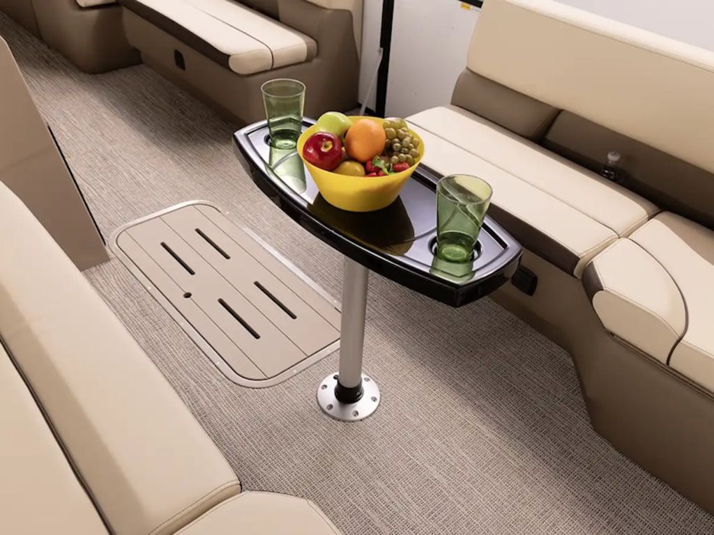 2027 SunCatcher Select 324SS Base