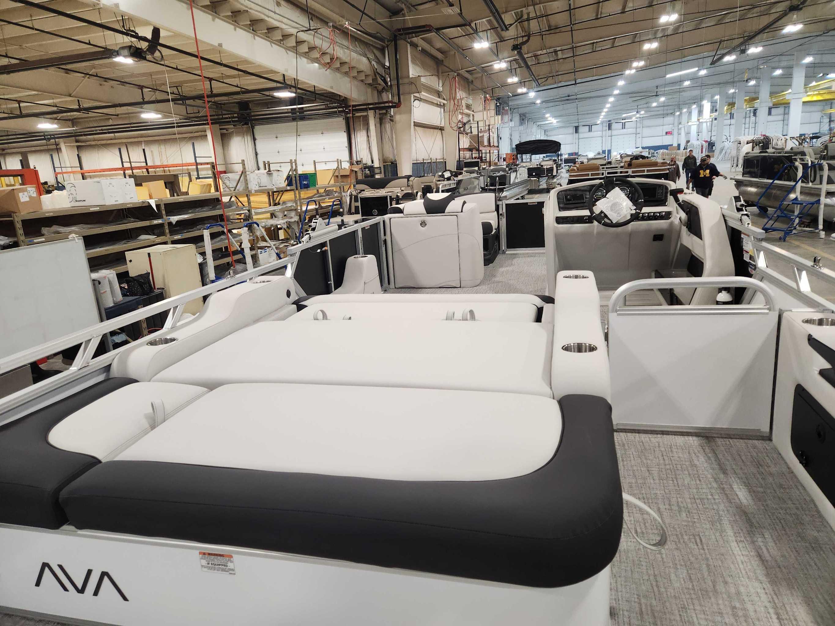 2026 Avalon 2385 25 LSZ VRB