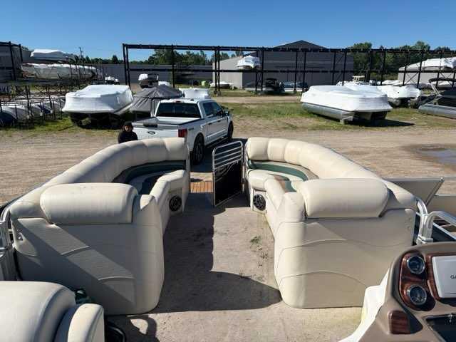 Used 2011 AVALON 2585EL PARADISE TRI TOON