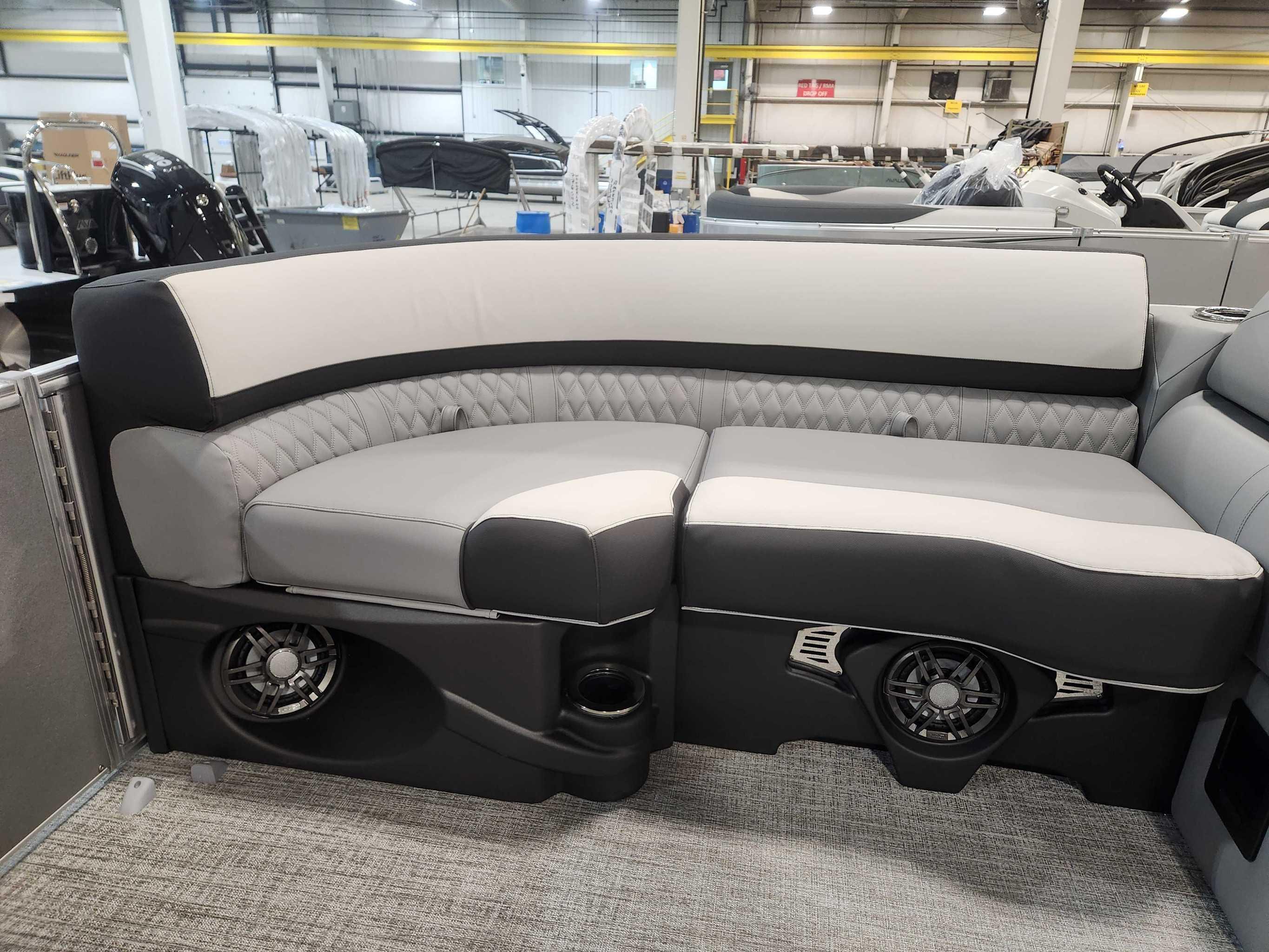 2026 Avalon 2385 25 Catalina VRB