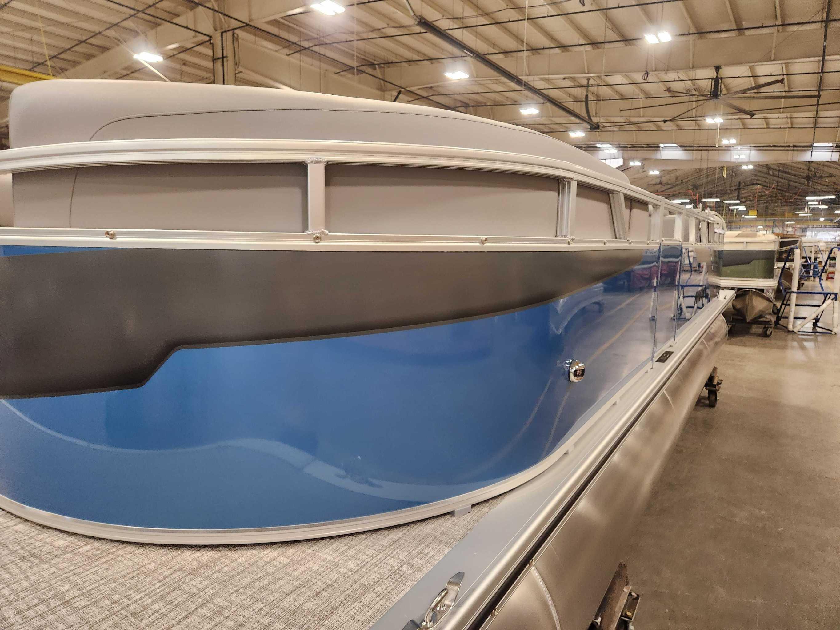 2026 Avalon 2385 25 Venture 85 QL