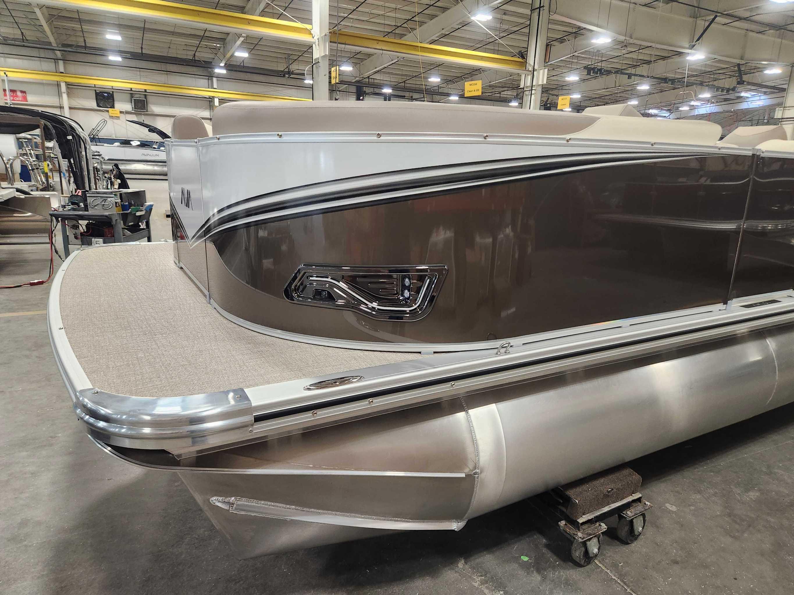 2026 Avalon 2385 25 LSZ VRB