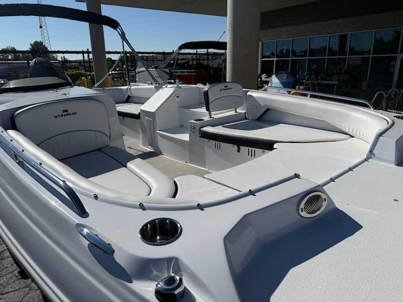 Used 2025 Stingray 212SC