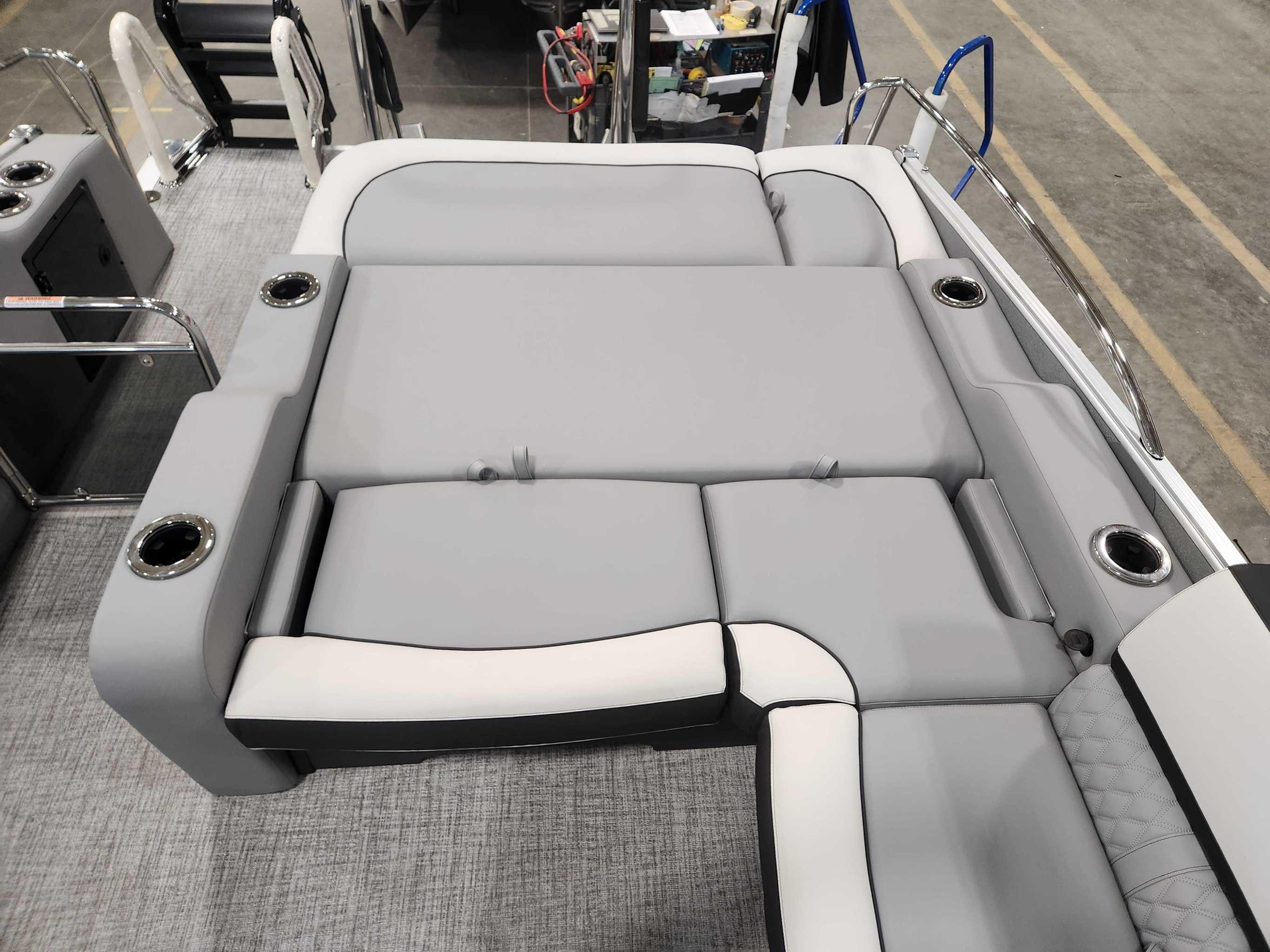 2026 Avalon 2385 25 Catalina VRB