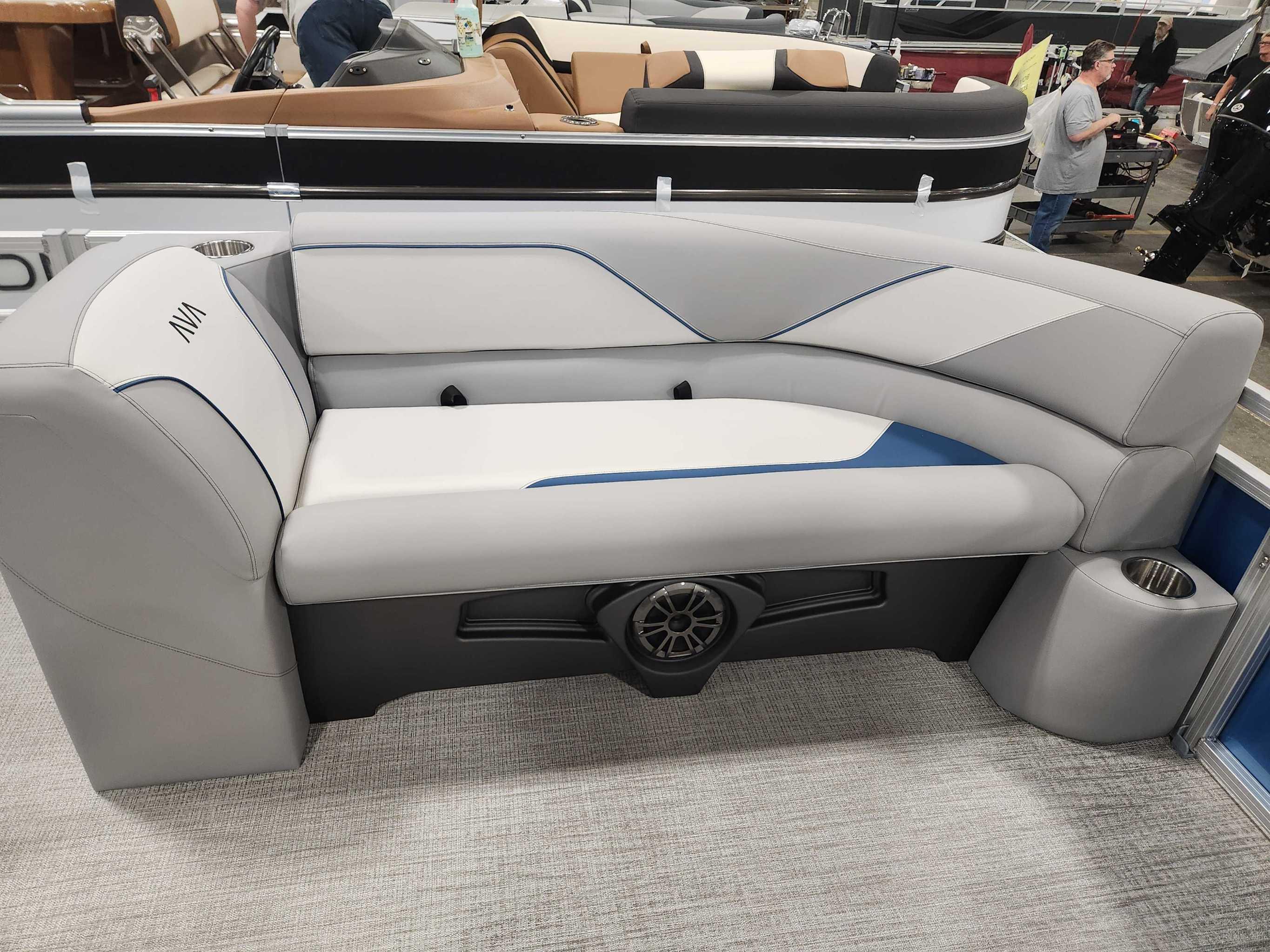 2026 Avalon 2385 25 Venture 85 QL