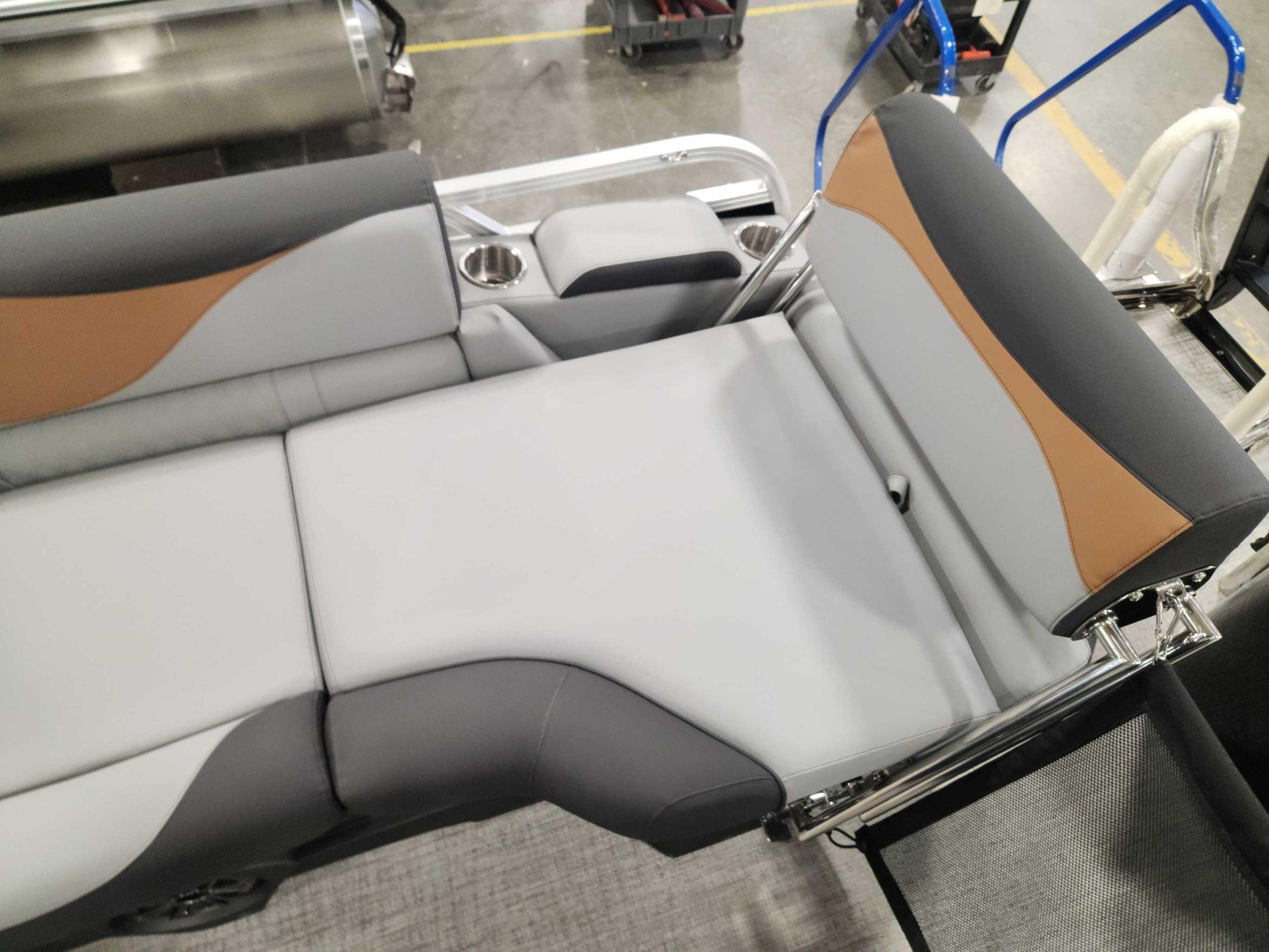 2026 Avalon 2385 25 LSZ QLS