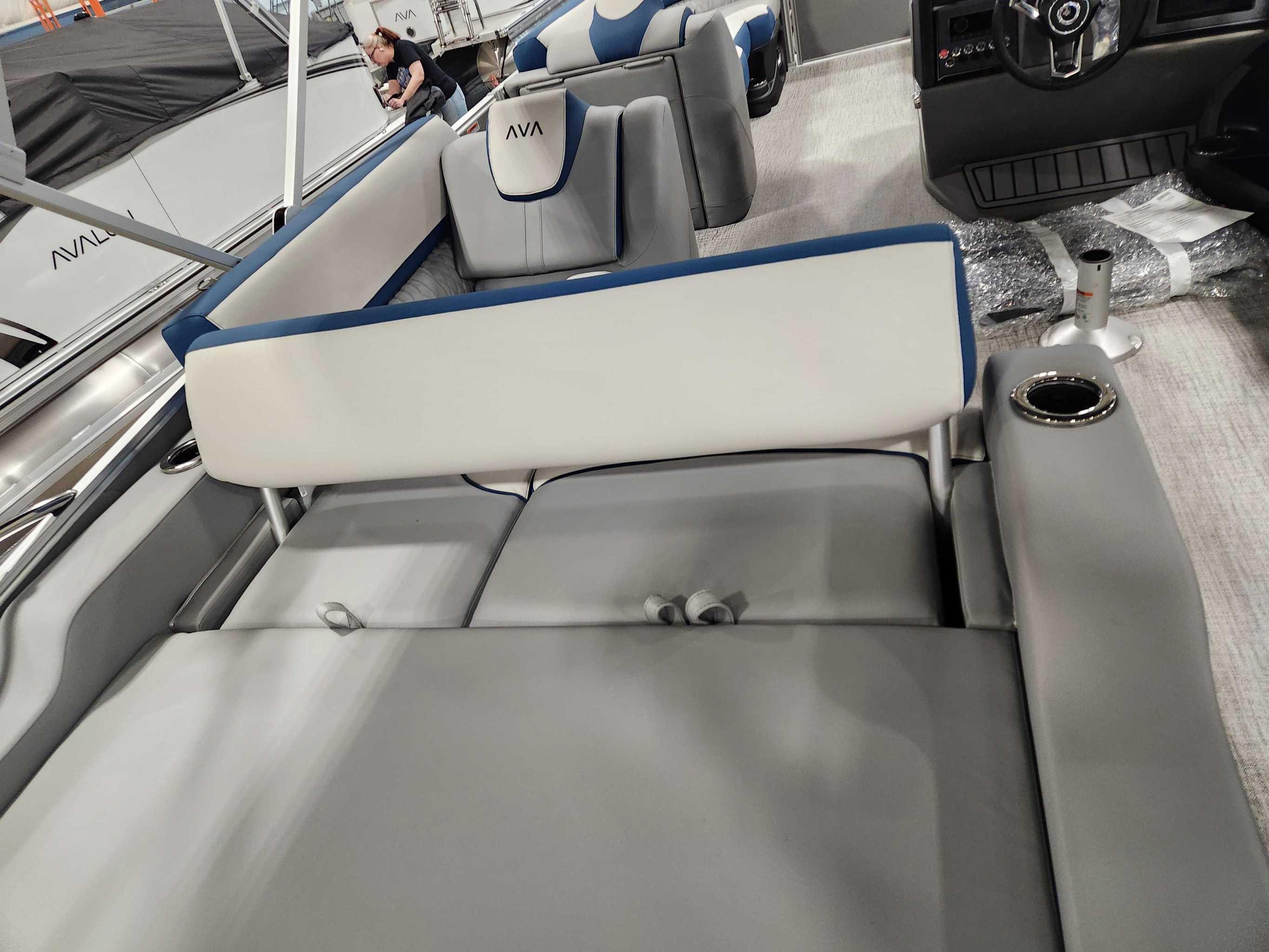 2026 Avalon 2385 25 Catalina VRB