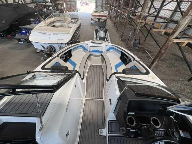 Used 2018 YAMAHA 242X