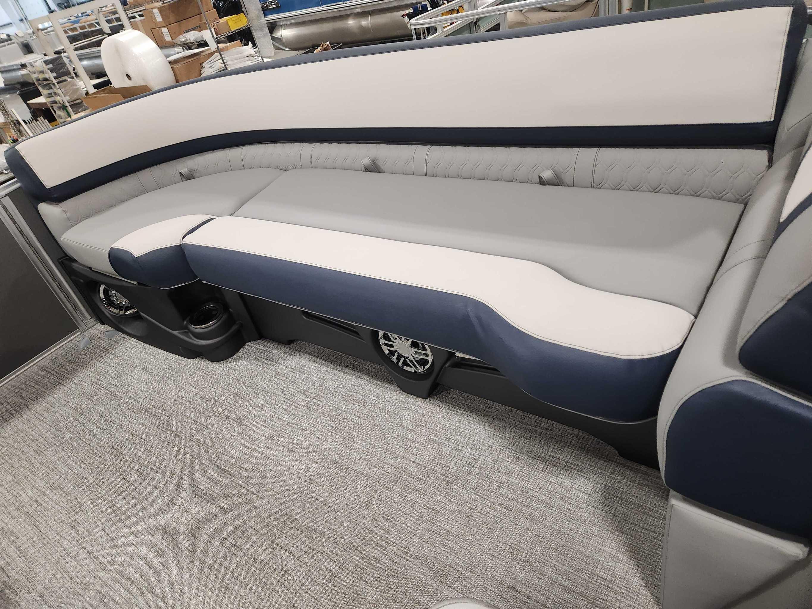 2026 Avalon 2585 25 Catalina VRB