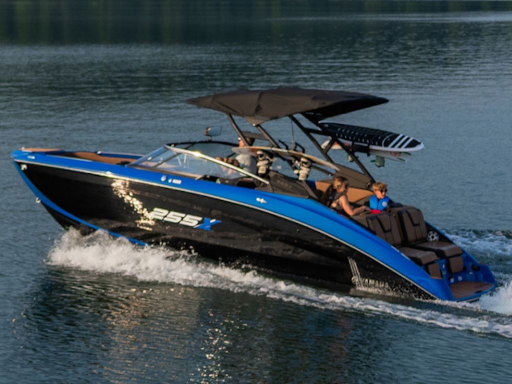 2026 Yamaha Marine 255XD Base