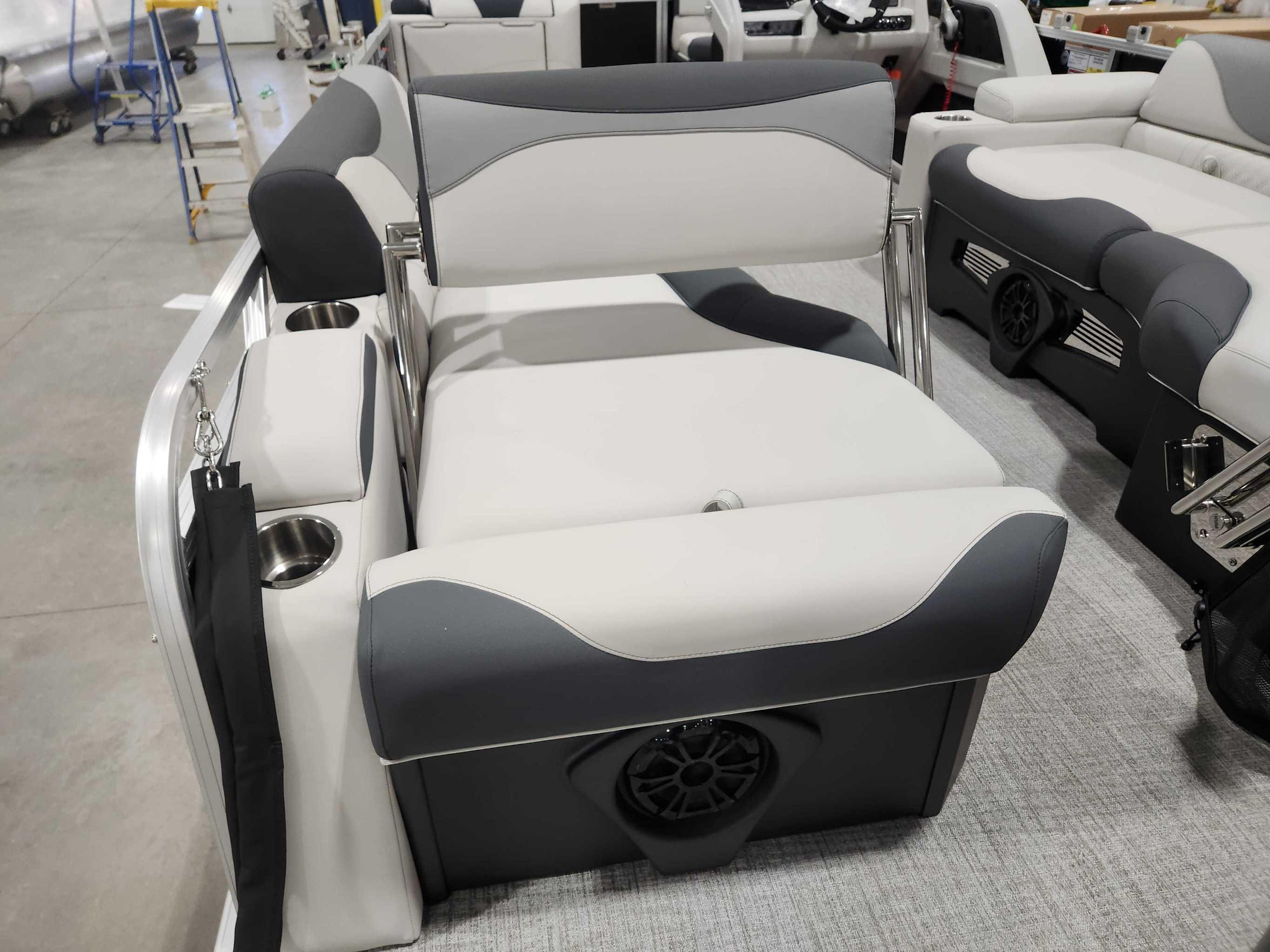 2026 Avalon 2385 25 LSZ QLS