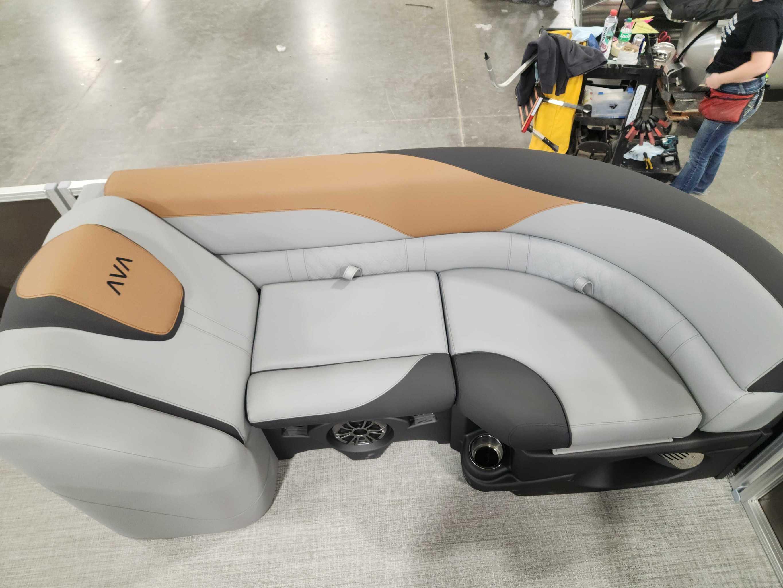 2026 Avalon 2385 25 LSZ QLS