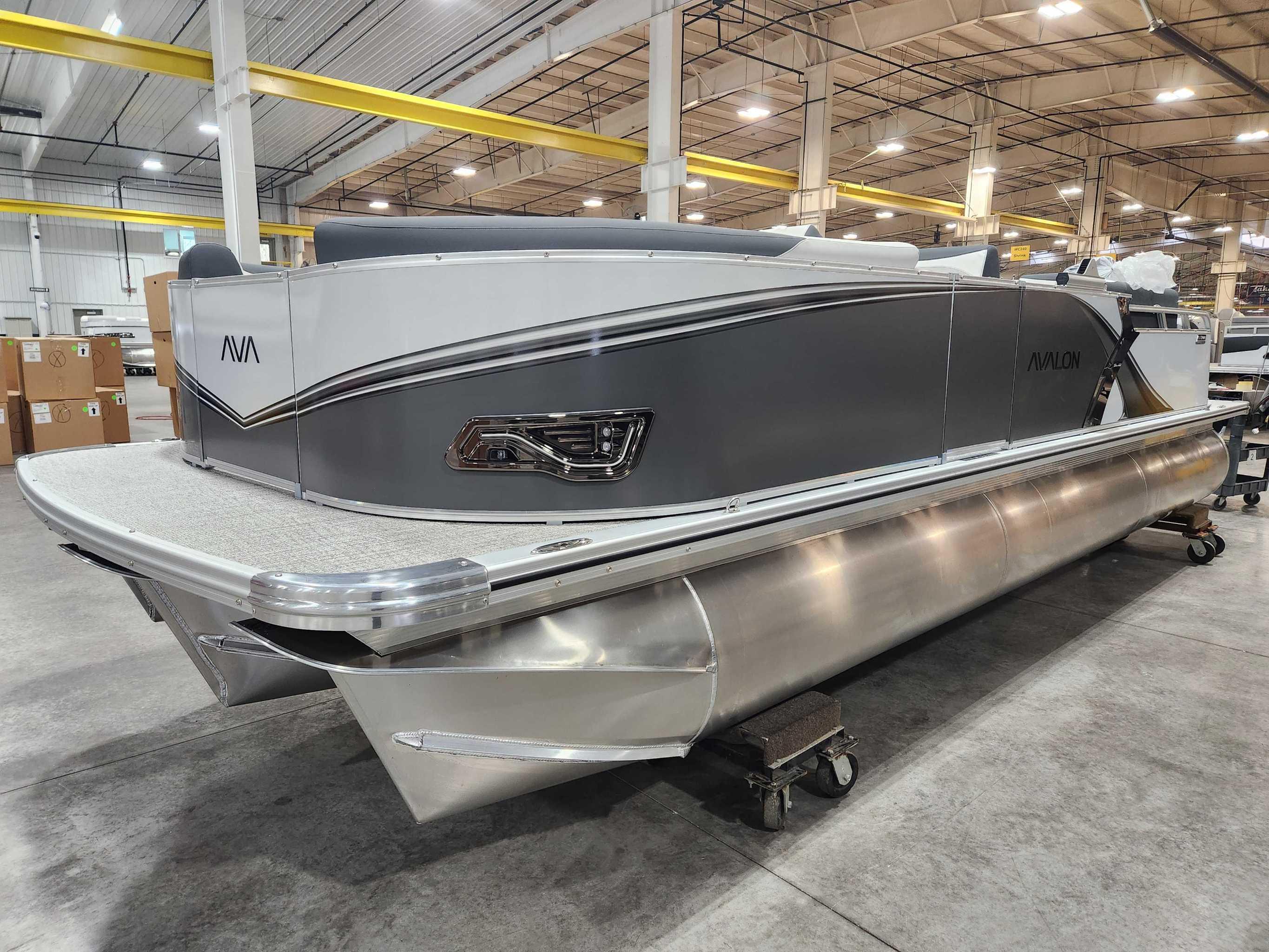 2026 Avalon 2385 25 LSZ QLS