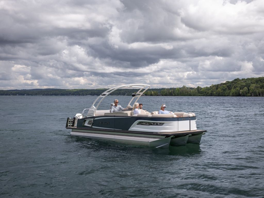 2026 Avalon Excalibur LTD Cruise Rear Bench 25 FT
