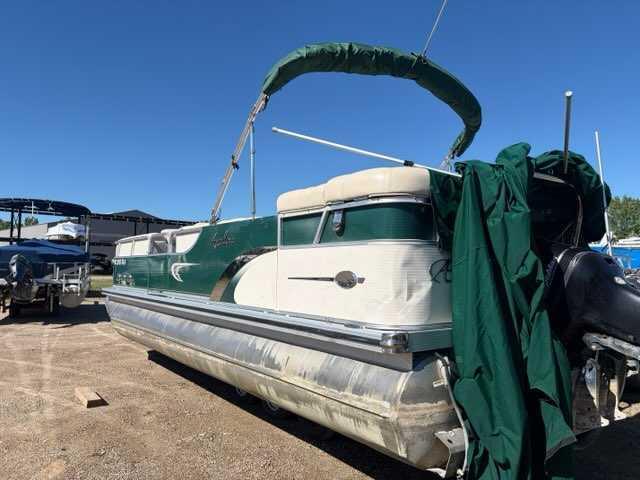 Used 2011 AVALON 2585EL PARADISE TRI TOON