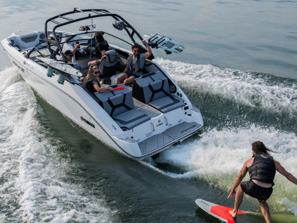 2026 Yamaha Marine 222XE Base