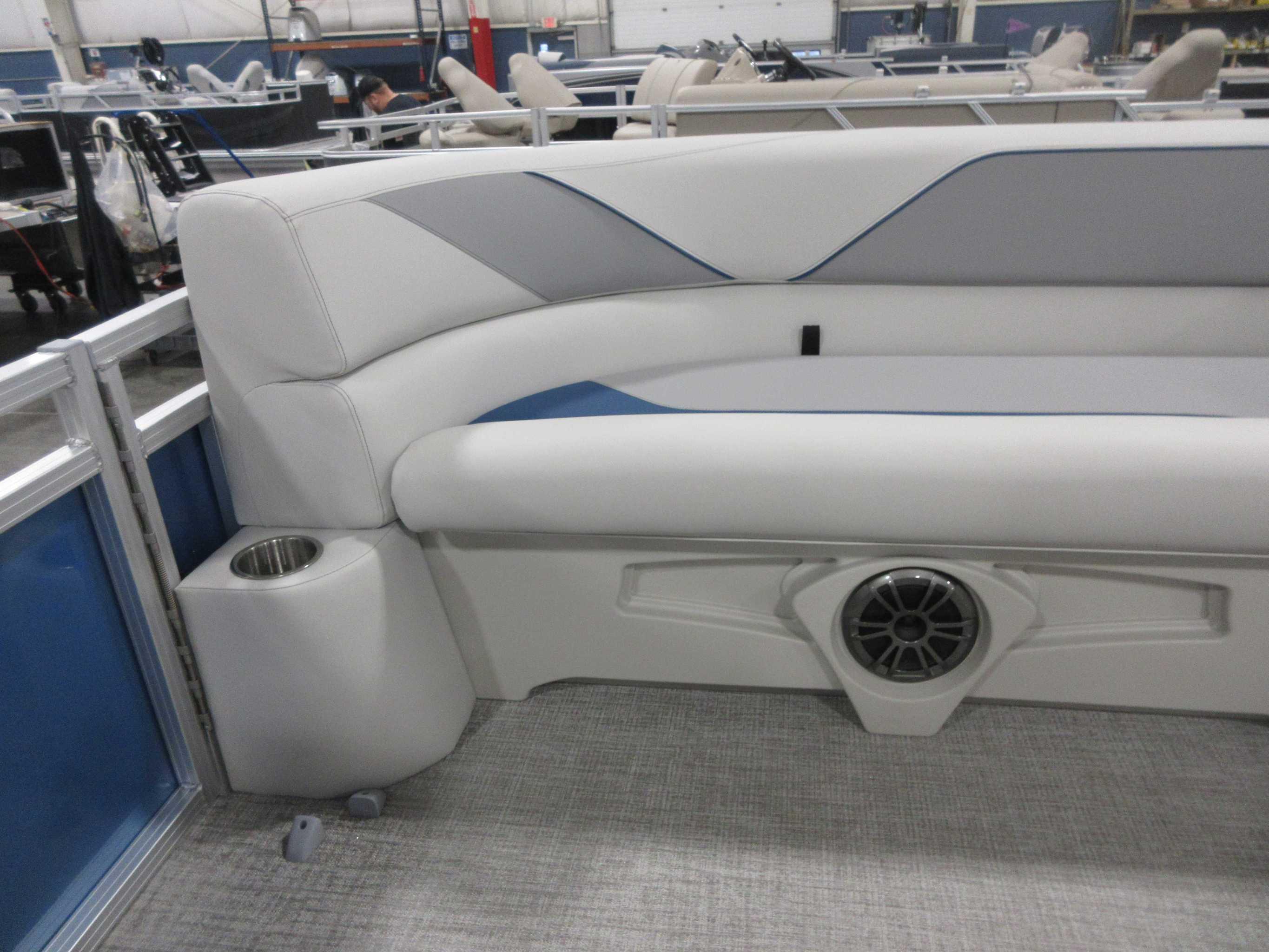 2026 Avalon 2385 25 Venture 85 VRB
