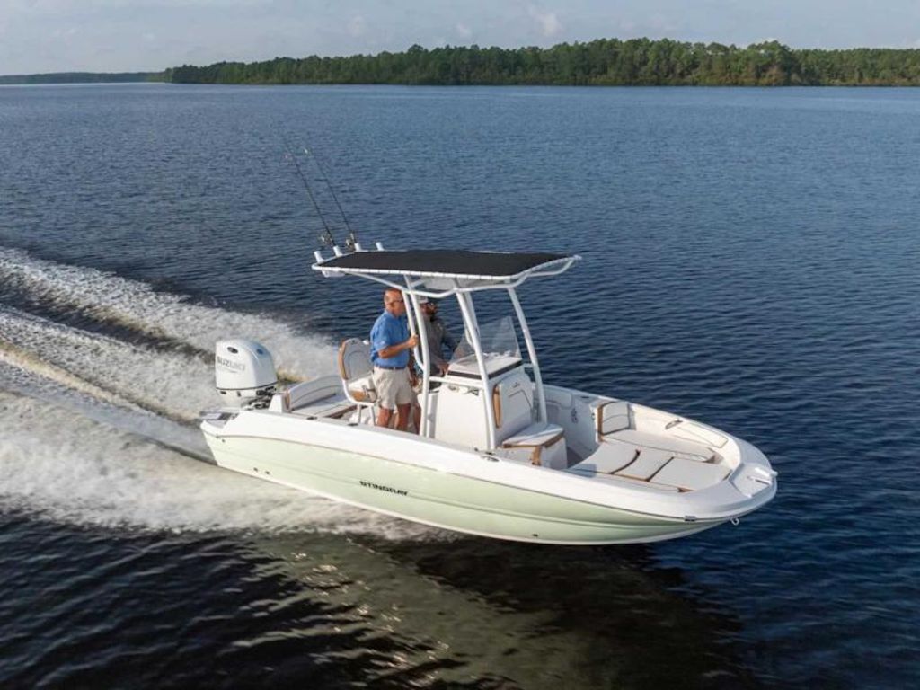 2027 Stingray 20CC Base