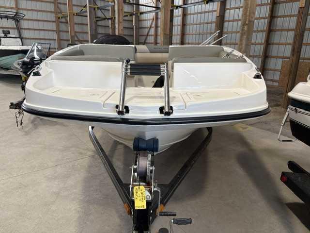 Used 2016 BAYLINER 195 DECK BOAT