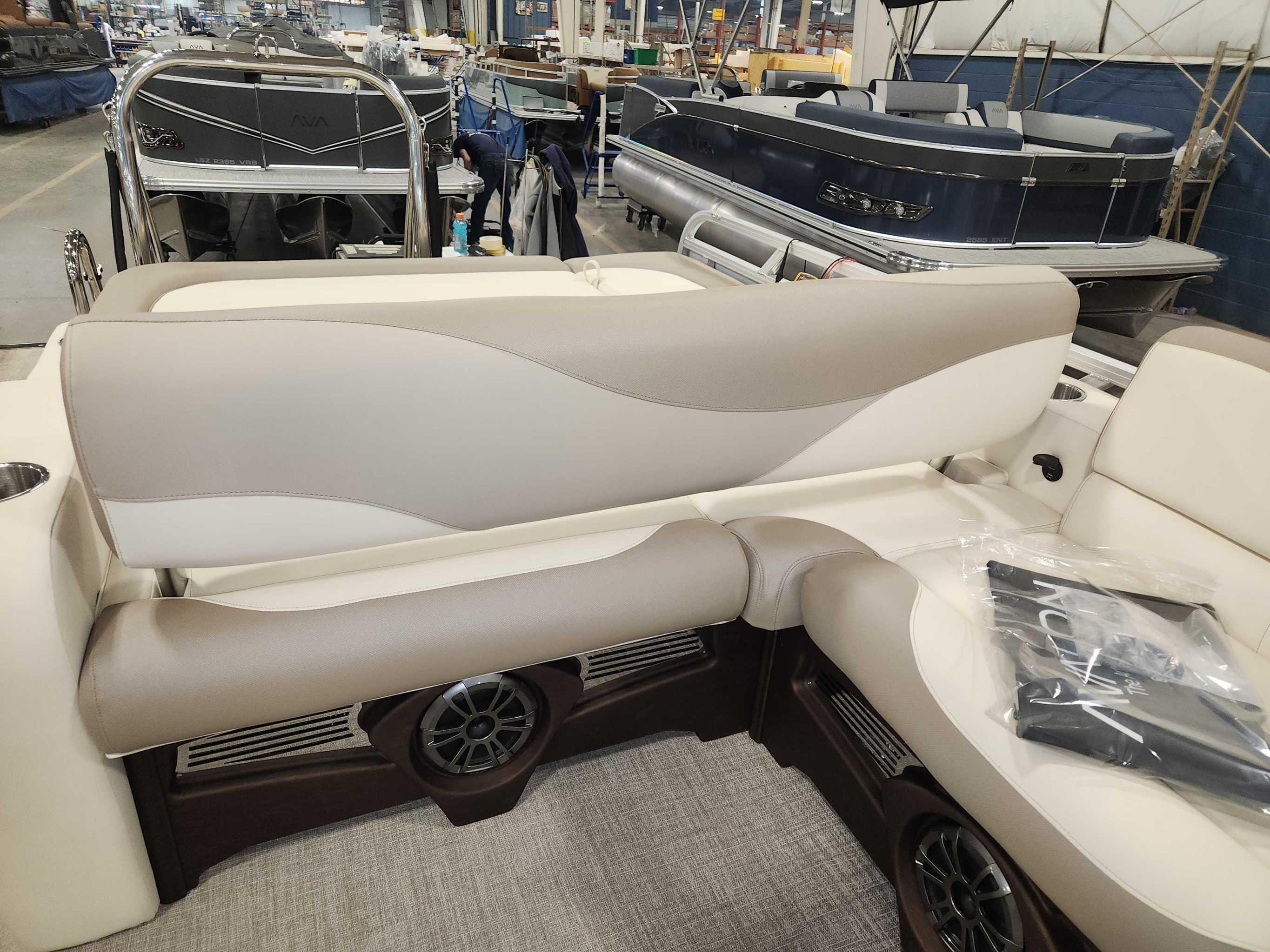 2026 Avalon 2385 25 LSZ VRB