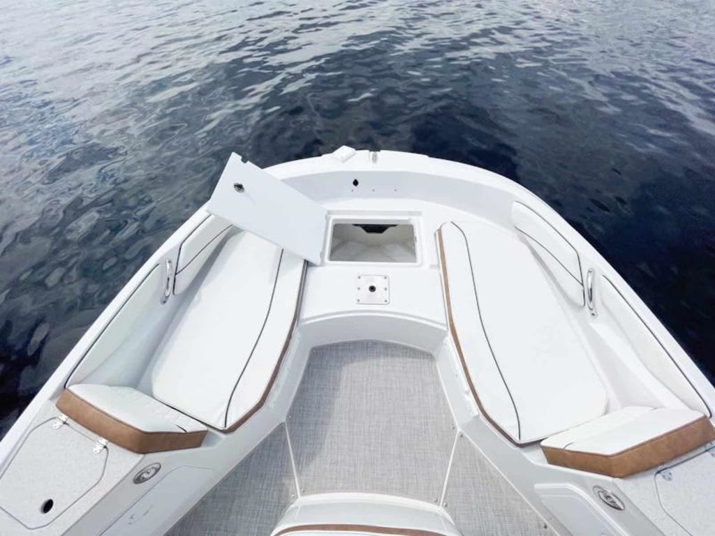 2027 Stingray 20CC Base