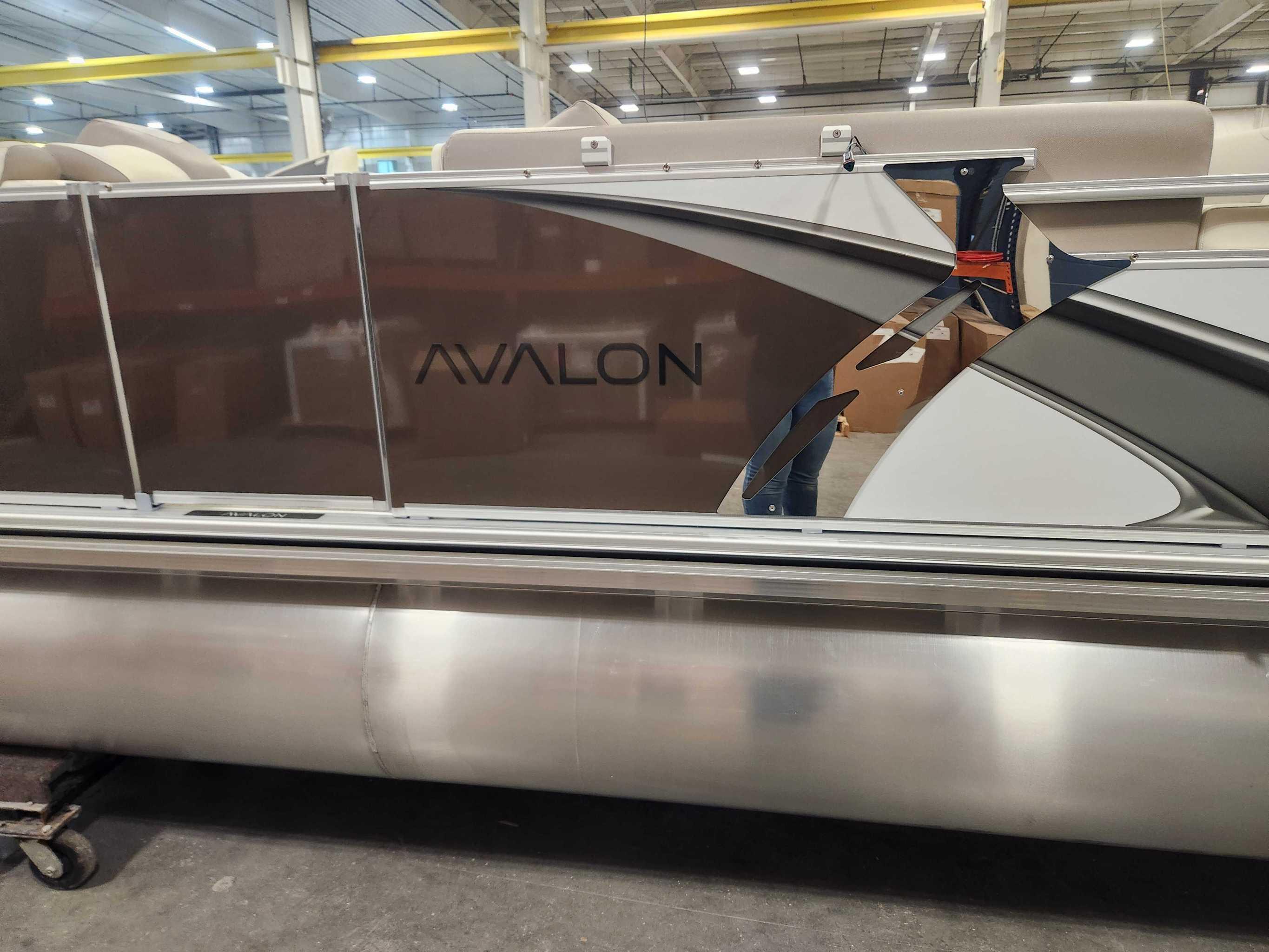 2026 Avalon 2385 25 LSZ VRB