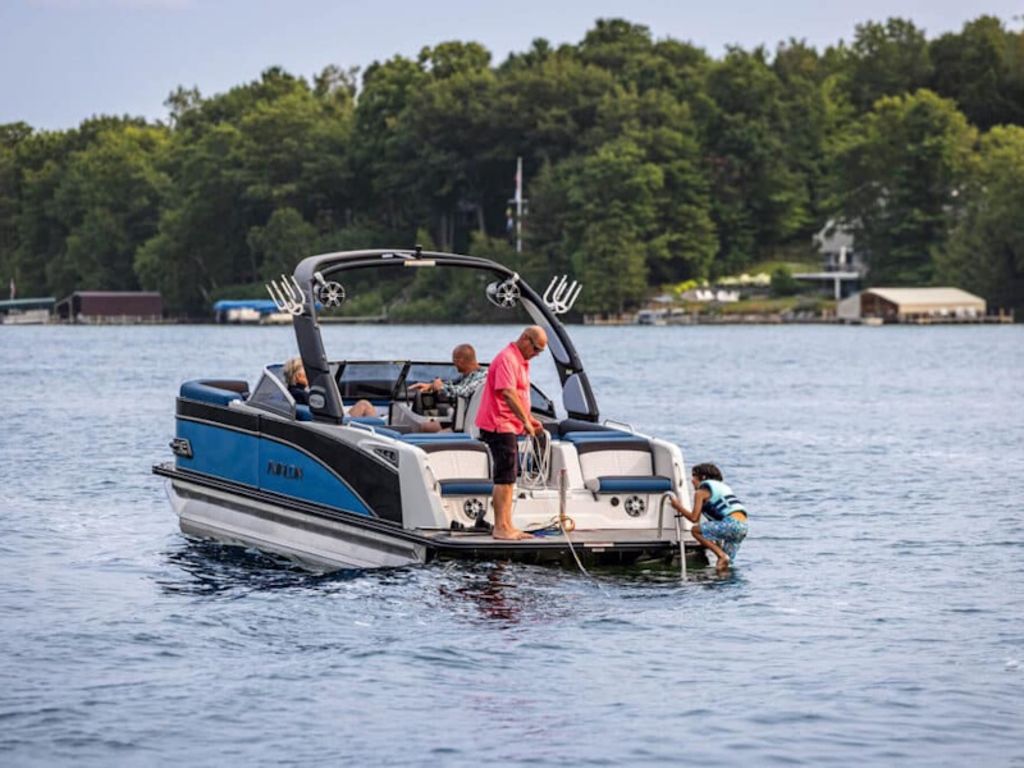 2026 Avalon Waketoon 23 FT
