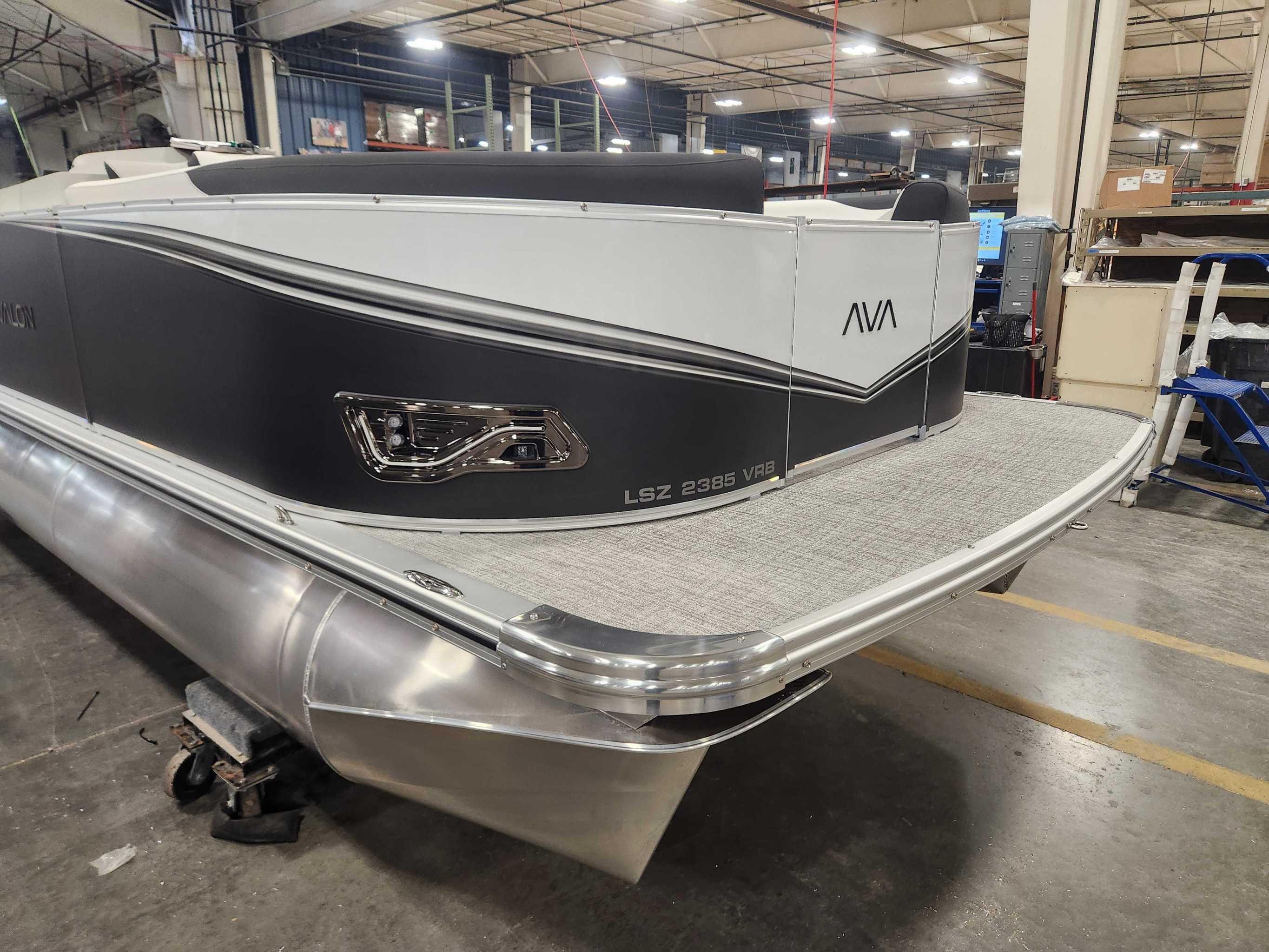 2026 Avalon 2385 25 LSZ VRB