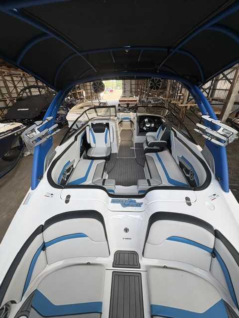 Used 2018 YAMAHA 242X