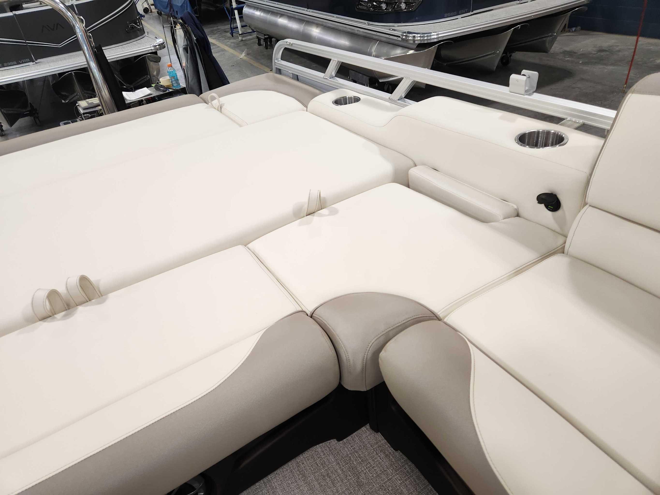 2026 Avalon 2385 25 LSZ VRB
