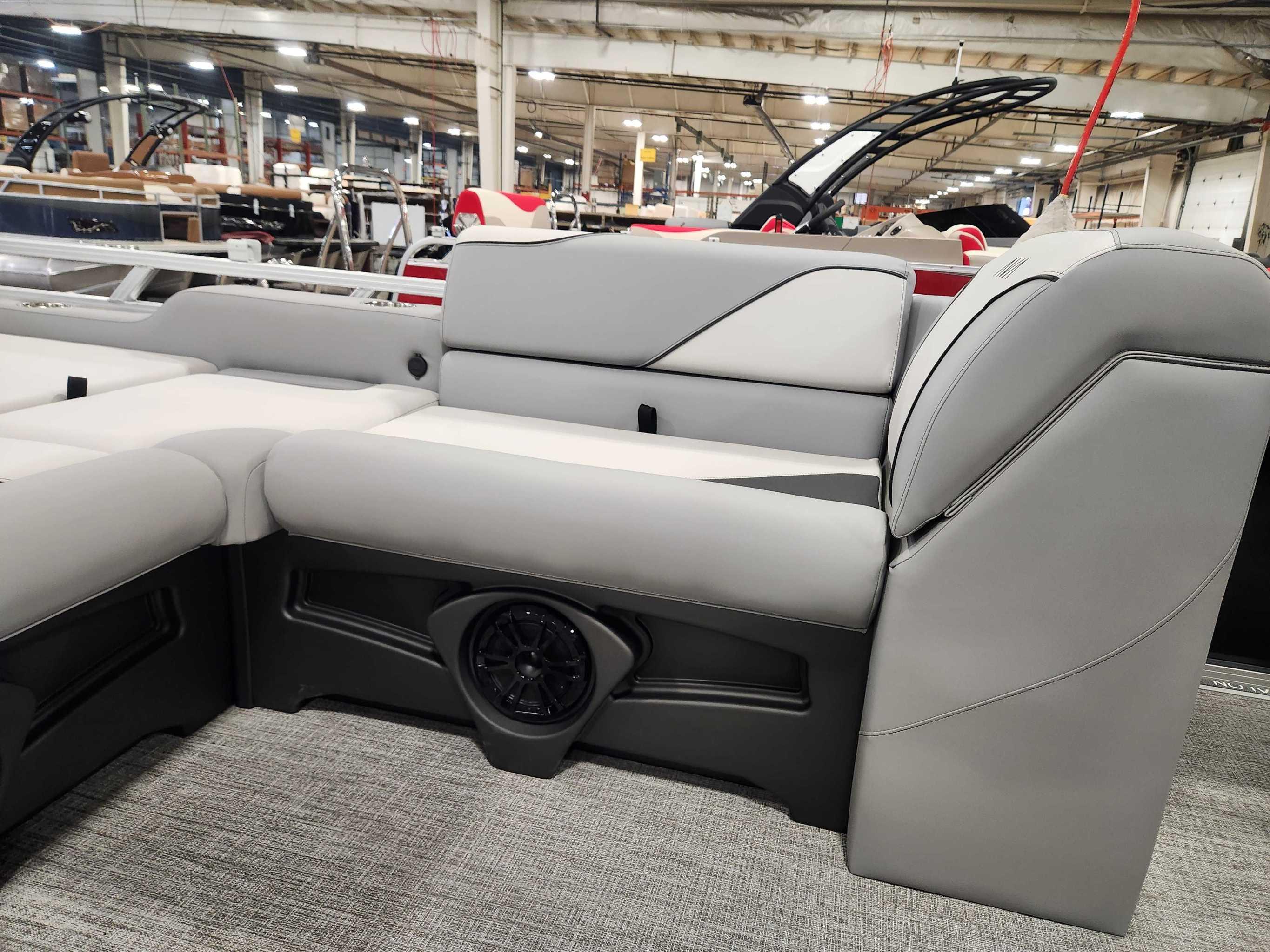 2026 Avalon 2385 25 Venture 85 VRB