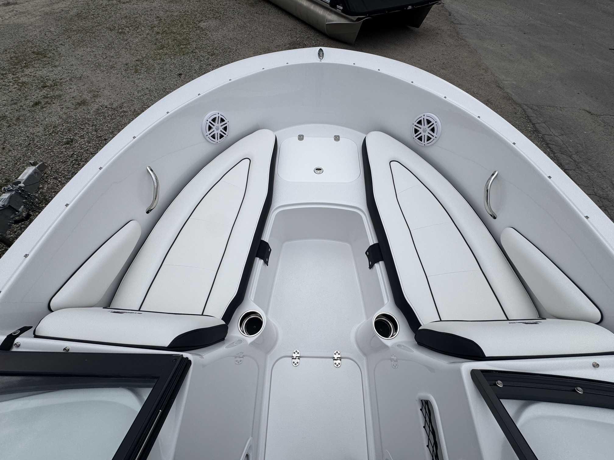 2026 Stingray 172DC